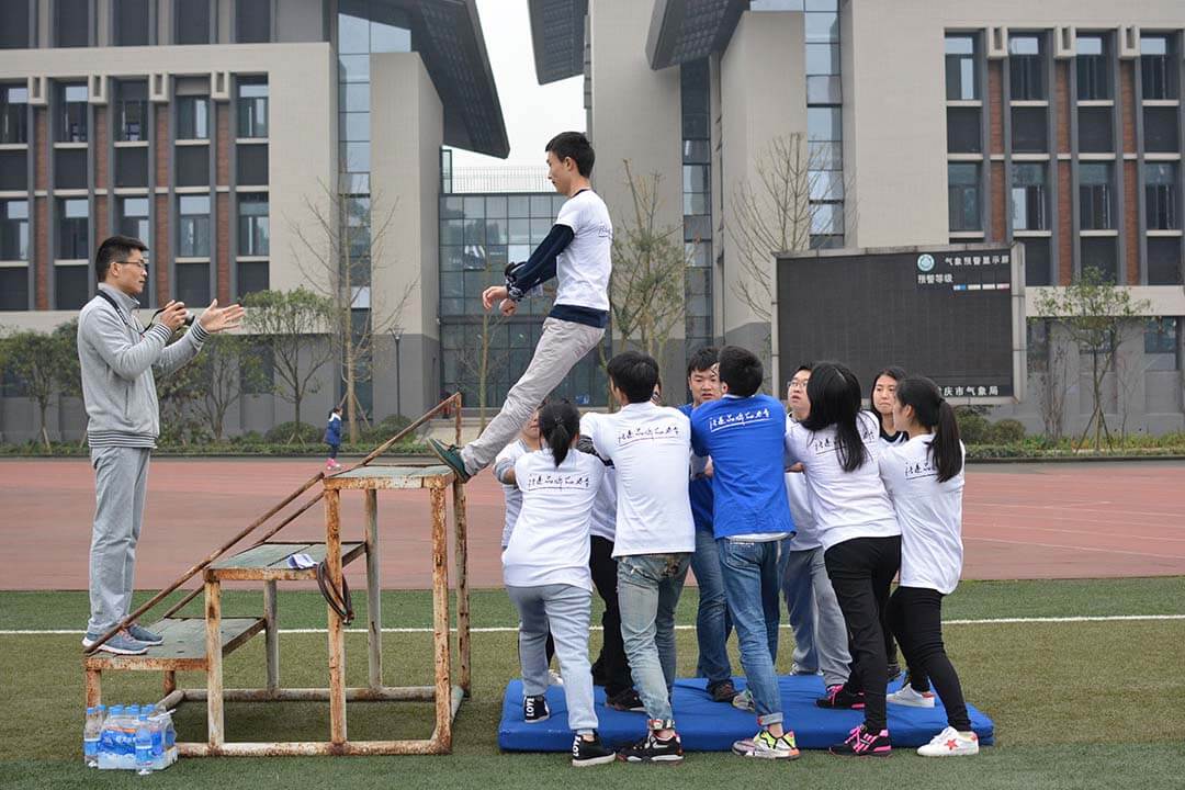 顾迪冬季拓展训练-团队的力量