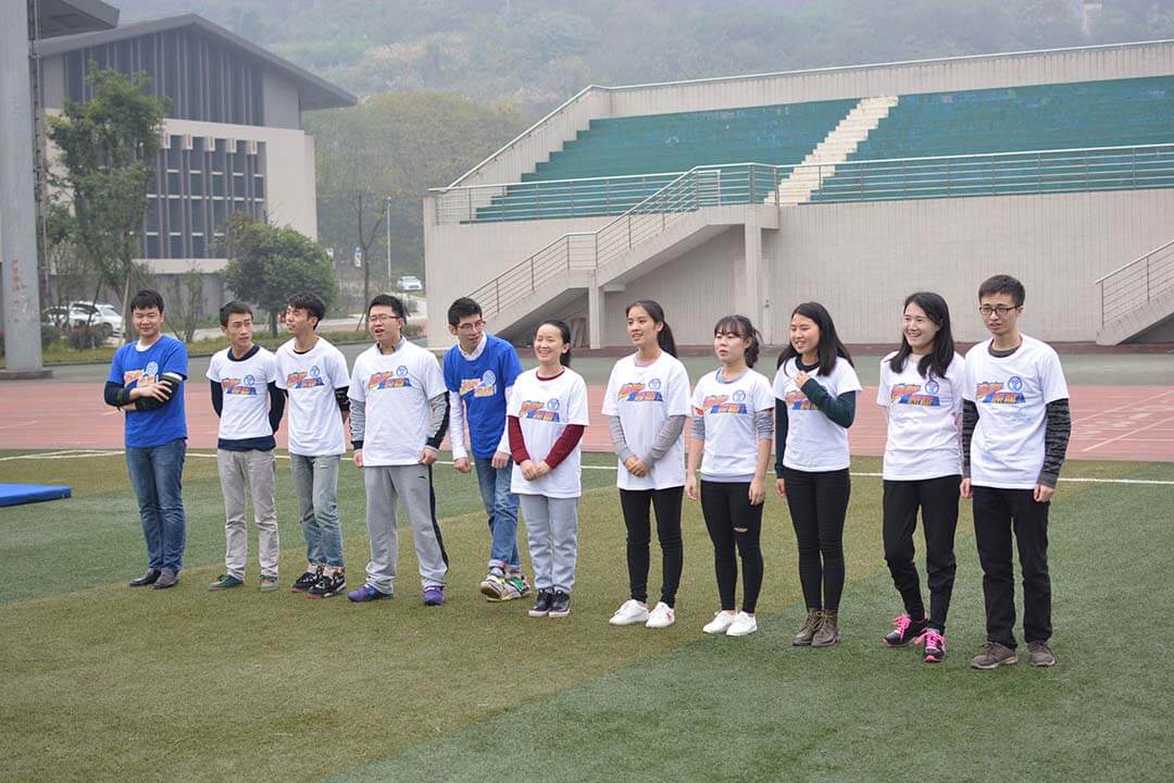 顾迪冬季拓展训练-团队的力量