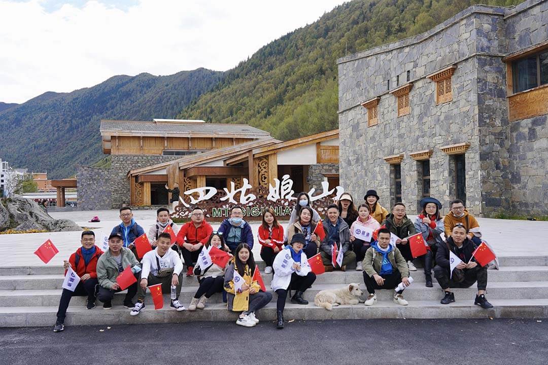 顾迪川西自驾游